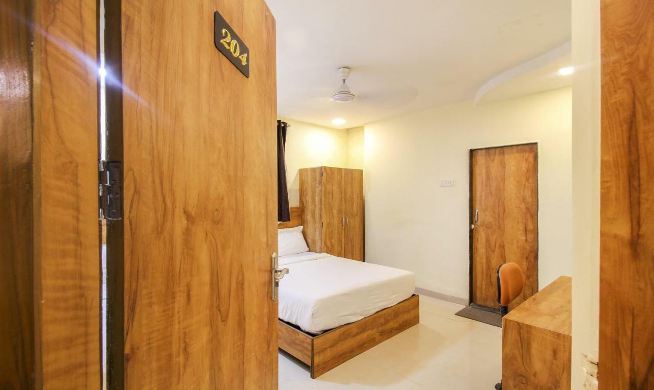 Tiba Hotel Mumbai Exteriör bild